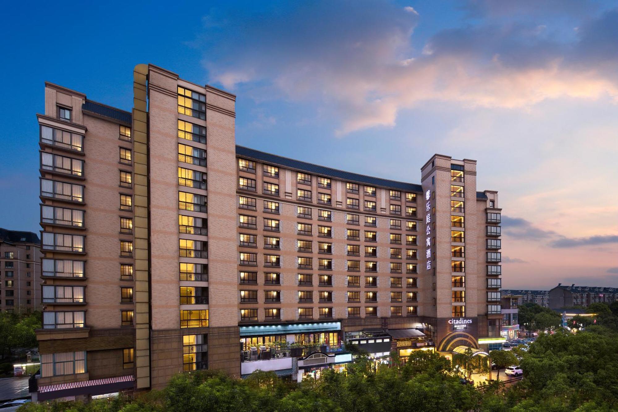 Citadines Hongqiao Center Shanghai Exterior photo